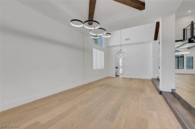 Photo - 304 Kingsclear Ct