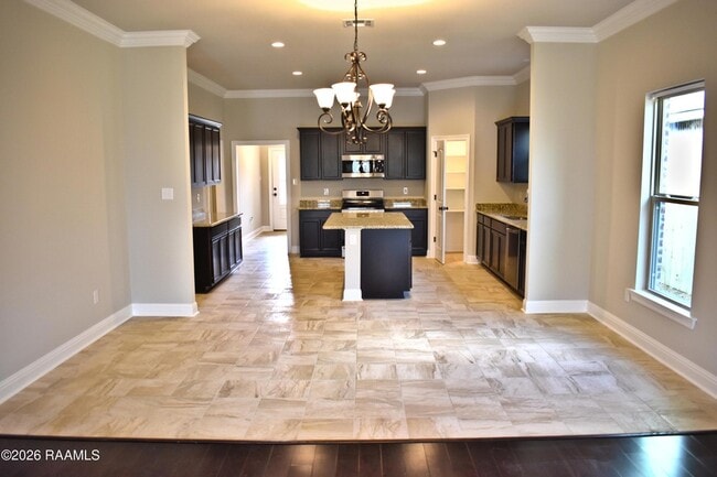 Photo - 421 Berg Ct