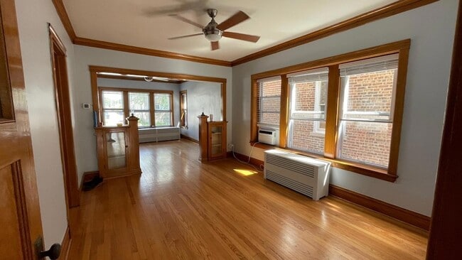 Photo - 2314 N Laramie Ave Unit 1