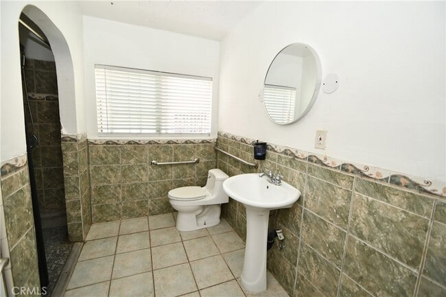 Photo - 14103 Fonthill Ave