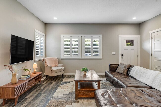 Photo - 1800 W Idaho St Unit SI ID1324057P