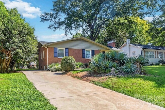 Photo - 1634 Van Buren Ave