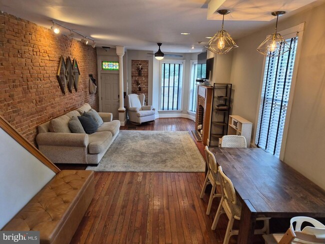 Photo - 1601 Belt St