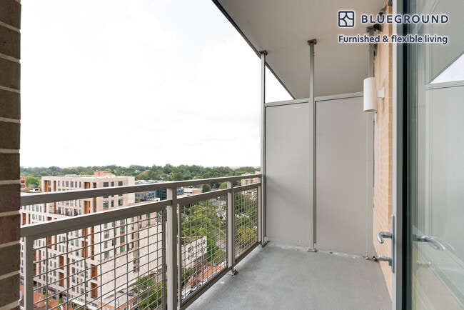 Photo - 4800 Auburn Ave Unit FL16-ID1150