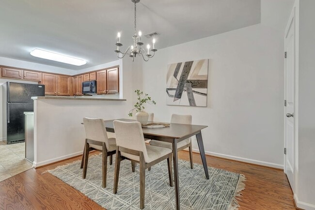 Photo - 282 Killian Way