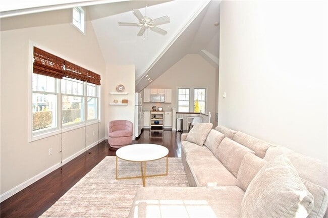 Photo - 190 Coggeshall Ave