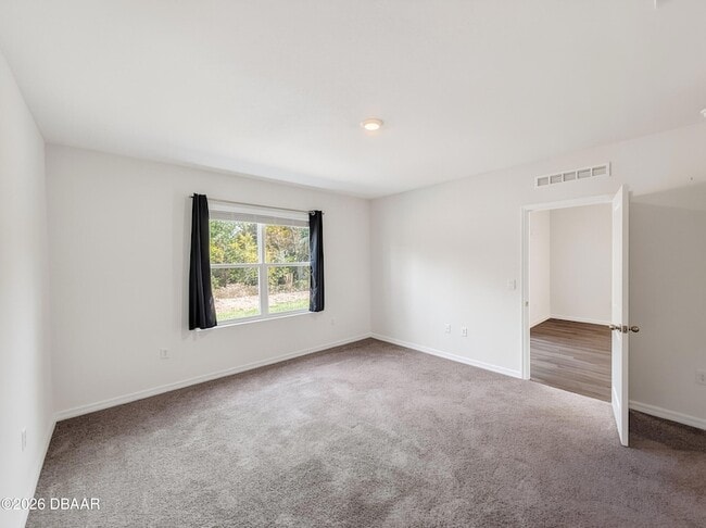 Photo - 982 Commons Wy