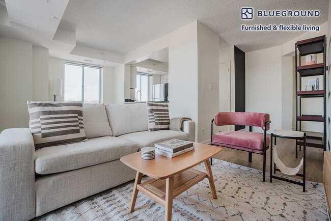 Photo - 4650 Washington Blvd Unit FL9-ID1003