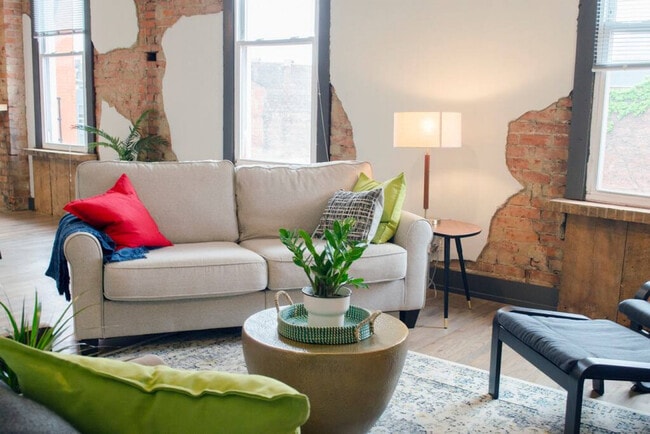 Photo - 1423 Pleasant St Unit ID1056037P