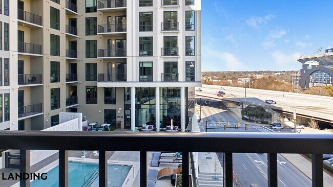 Photo - 1007 S Mint St Unit 835