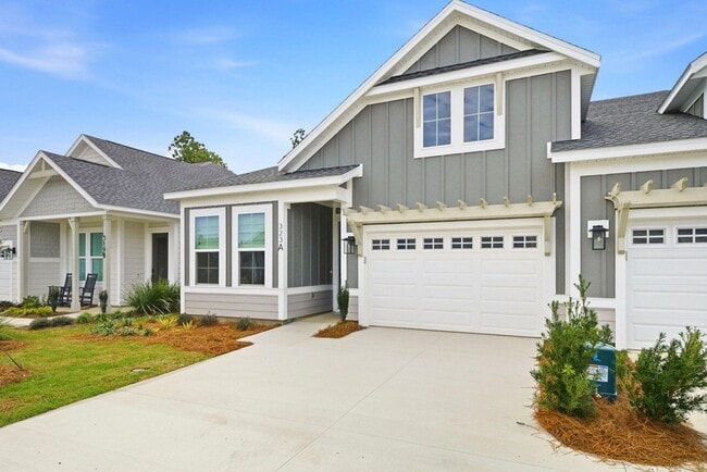 Photo - 323 Suwannee Dr Unit 72A