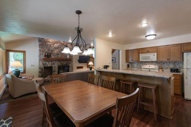 Photo - 1702 Forest Ridge Rd Unit ID1266010P