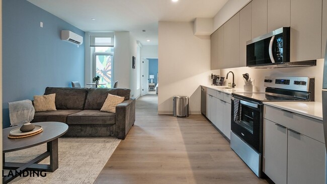 Photo - 1529 N Fremont St Unit 415