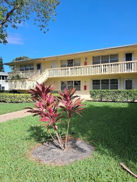 Building Photo - 361 Windsor P Unit 361