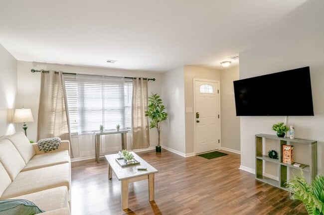 Photo - 850 Forestwood Dr Unit ID1043686P