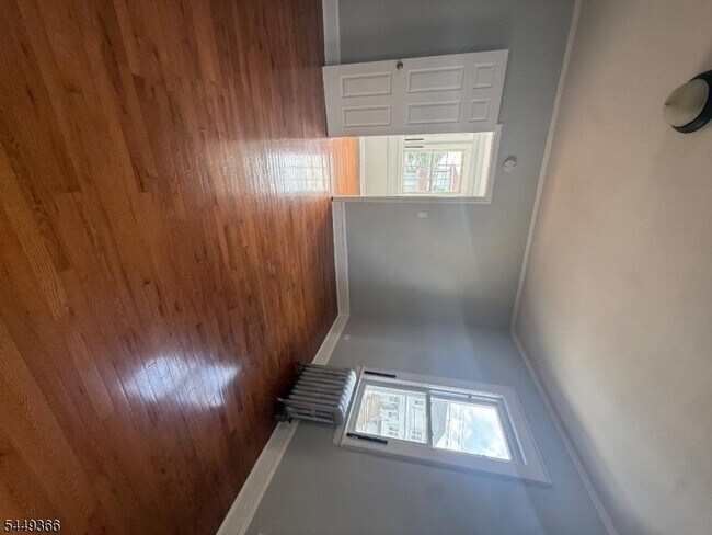 Photo - 117 Grove St Unit 2