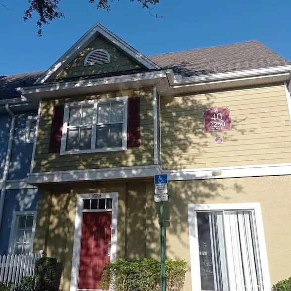 Building Photo - 2250 San Vital Dr