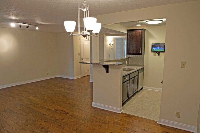 Photo - Park Court Apartments