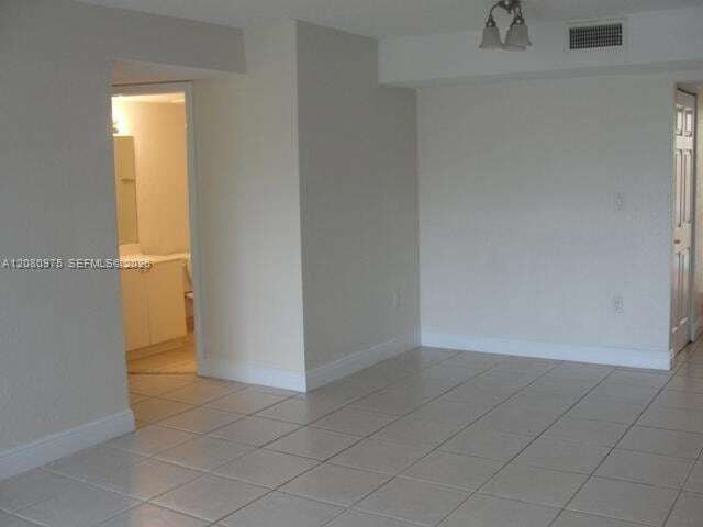 Photo - 4235 N University Dr Unit 207