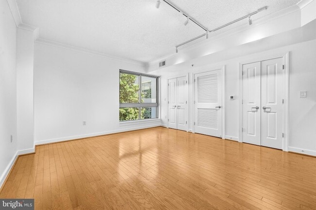 Photo - 777 7th St NW Unit 1003