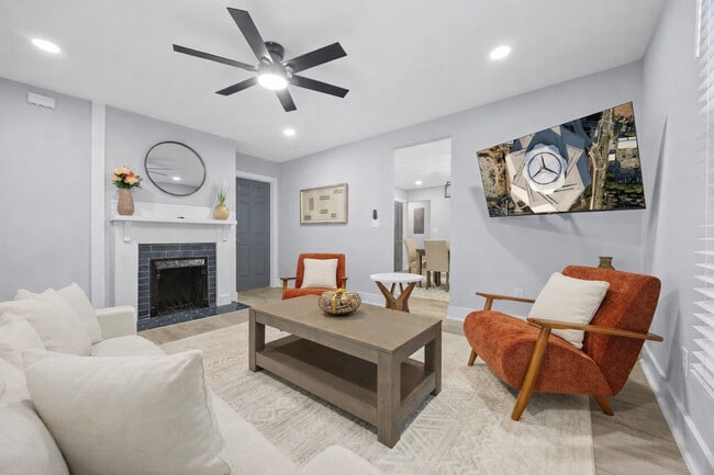 Photo - 903 Beecher St SW Unit SI ID1609629P