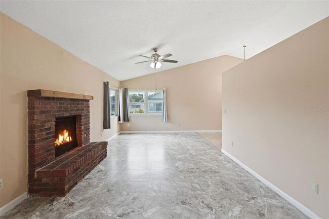 Photo - 754 Summerland Dr