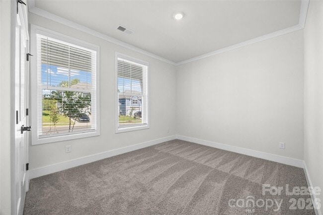 Photo - 541 Mahogany Rd