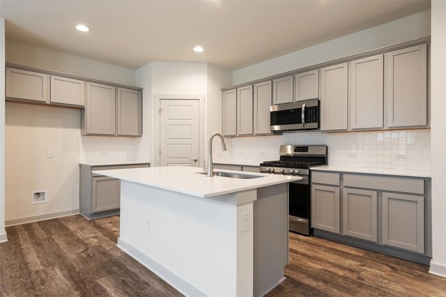 Photo - 289 Deserti Rd