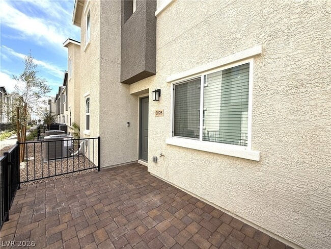Photo - 3026 Baltic Grn St