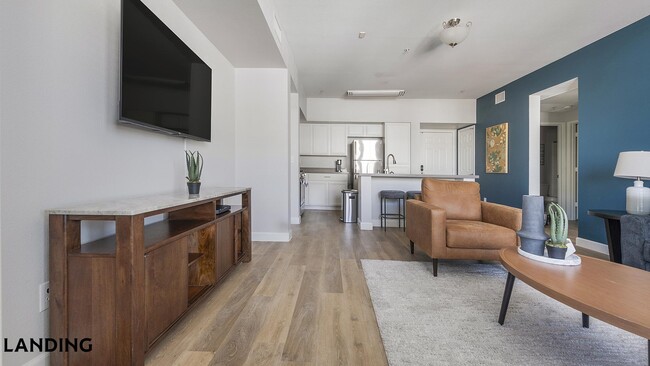 Photo - 9242 W Russell Rd Unit 01-201