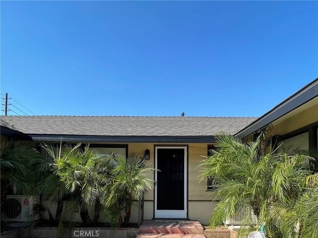 Building Photo - 1918 N Ontario St