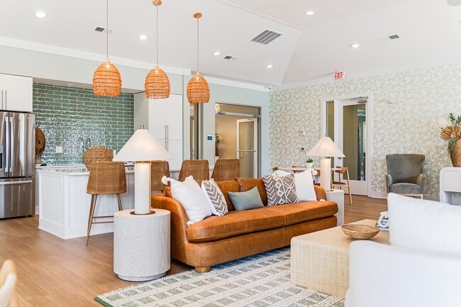 Photo - Hawthorne at Leland