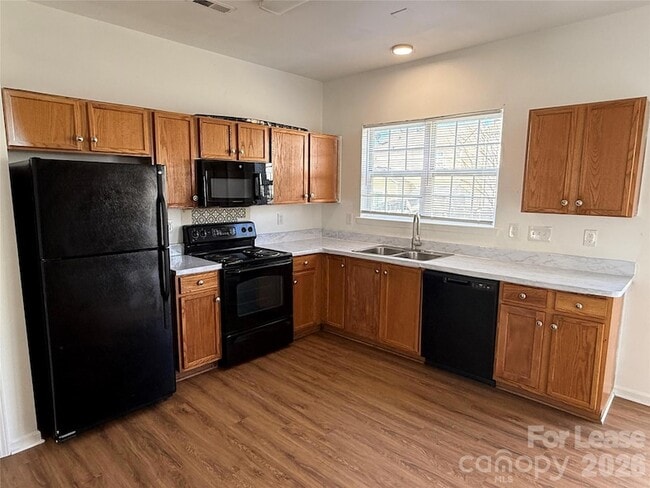 Photo - 1318 Nadies Ct