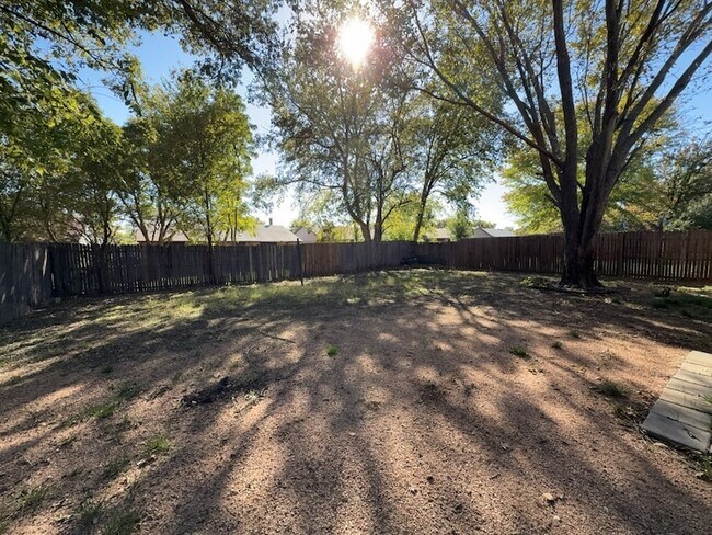 Photo - 1233 Steinburg Ln
