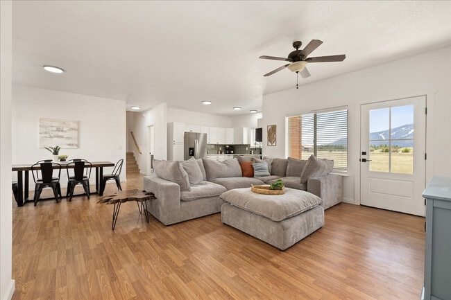 Building Photo - 30 Charters Cir Unit SI ID1523578P