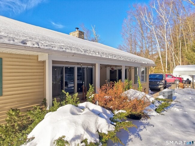 Photo - 41 Trout Brook Dr