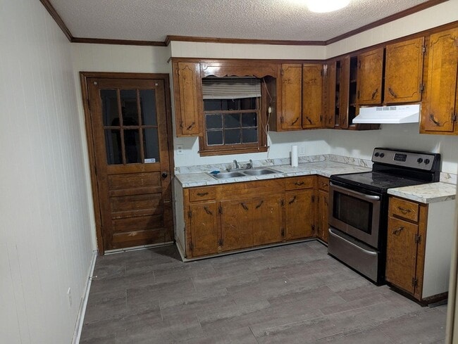 Photo - 609 Rucker Dr S