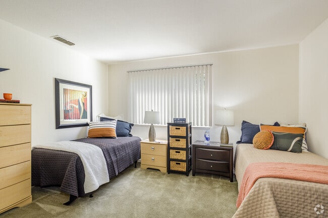 2BR, 1.5BA - 1,100SF - Sorrento