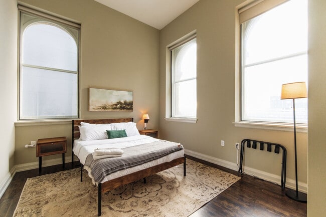 Photo - 225 E Michigan St Unit SI ID1379061P