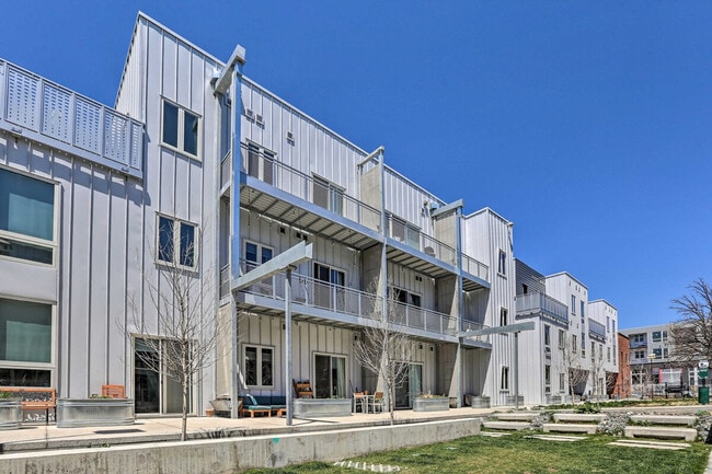 Photo - 2530 Lawrence St Unit SI ID1386096P