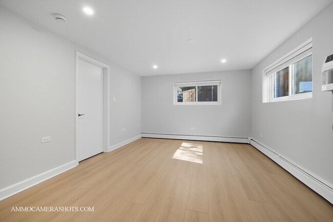 Photo - 143 Ann St Unit 1S