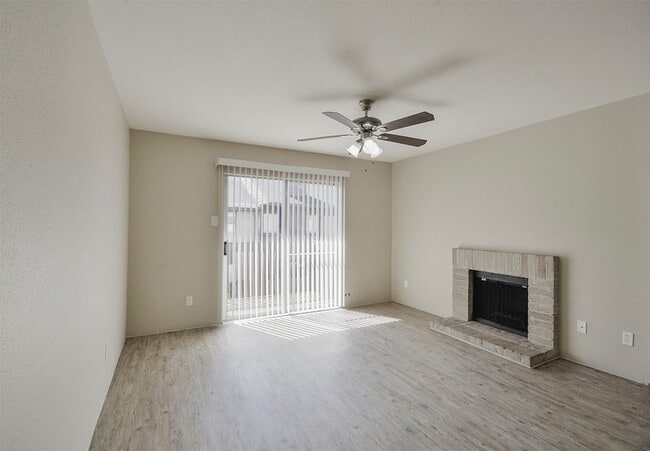 Photo - 12905 Woodforest Blvd Unit 704