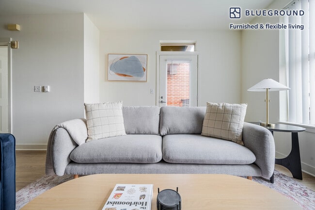 Photo - 11000 NE 10th St Unit FL2-ID978