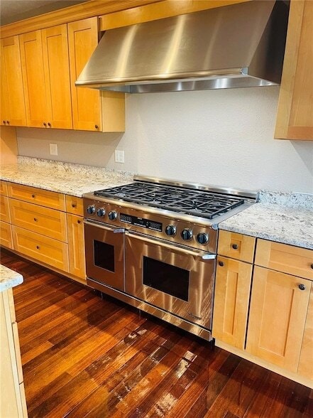 Photo - 118 N Eustis St