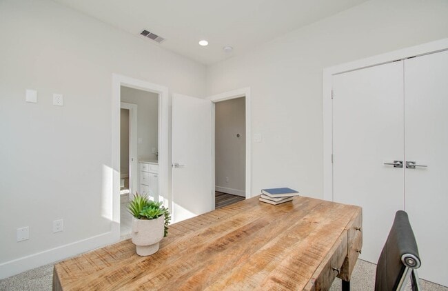 Photo - 774 Paul Quinn St