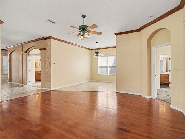 Photo - 4940 Thames Ln