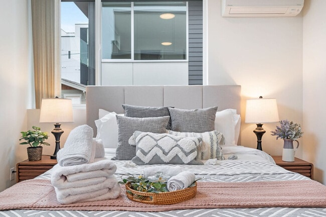 Photo - 34 W Cremona St Unit ID1035999P