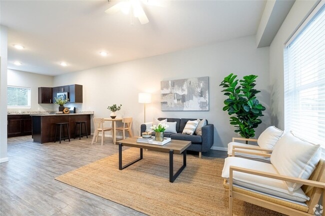 Building Photo - 600 E Marble St Unit 1103