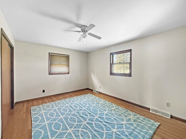 Photo - 432 Summer Dr