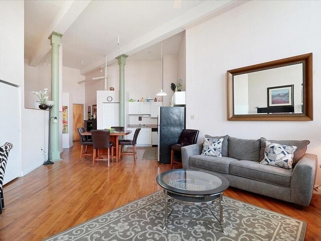 Photo - 920 Poeyfarre St Unit 375